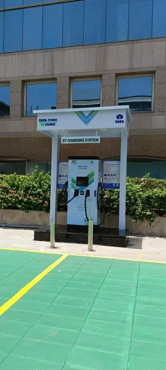 Single Tata Power EZ Charge unit at a corporate site